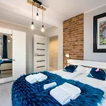 Niedzialkowskiego By Renters Apartamento *