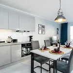 Niedzialkowskiego By Renters Apartamento
