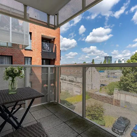 Niedzialkowskiego By Renters * Poznań